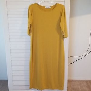 Almost a maxi dress.. Great mustard color.